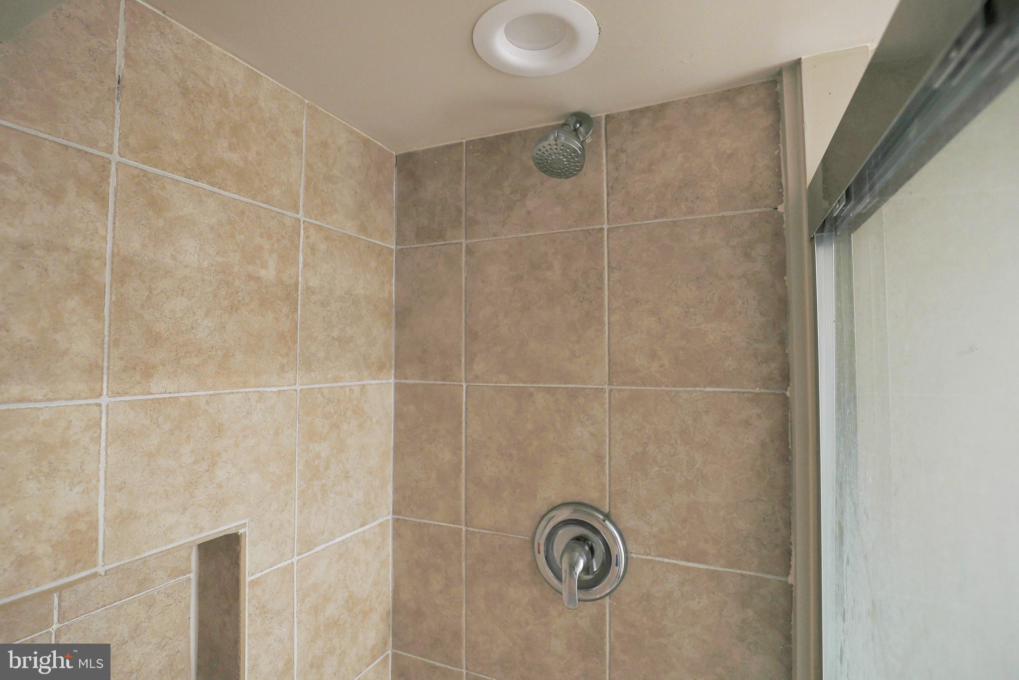 FLANNERY LANE - Residential