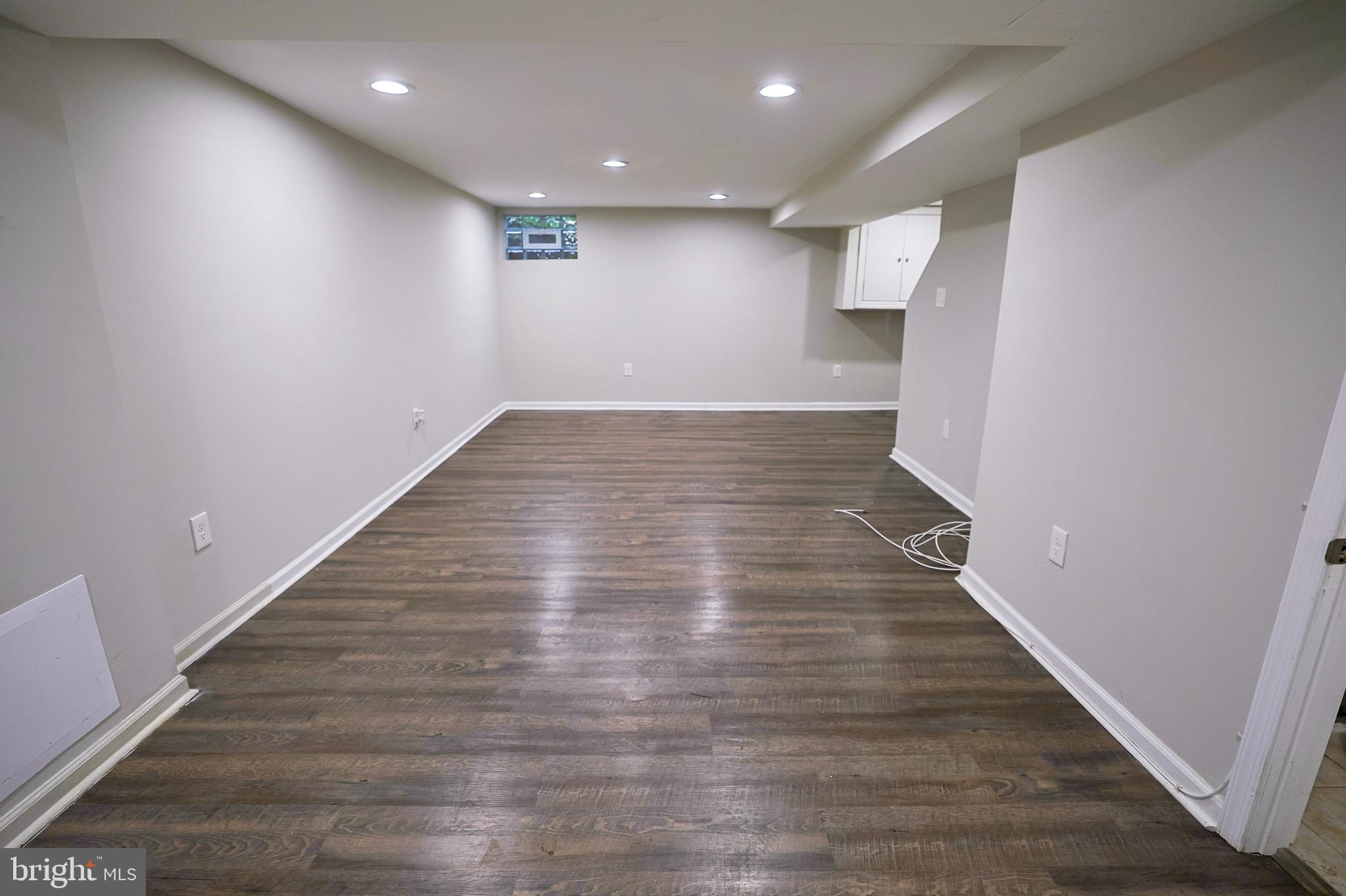 FLANNERY LANE - Residential