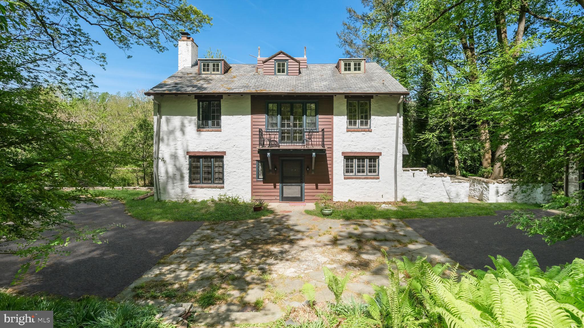 203 E FERRY ROAD