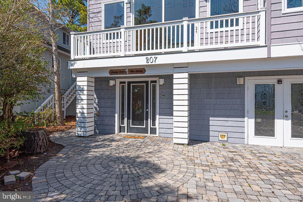207 W 11TH STREET
