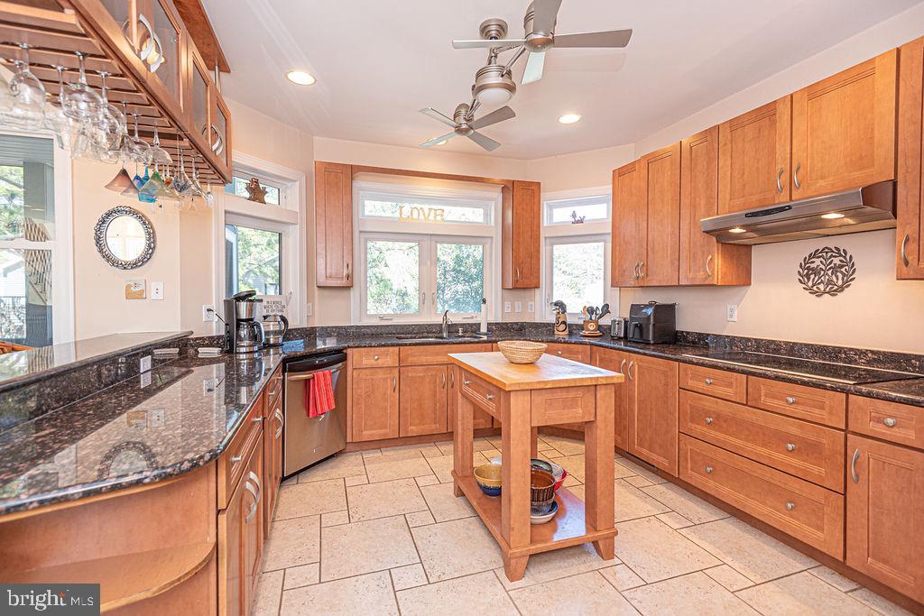 SOUTH BETHANY HARBOR - Residential