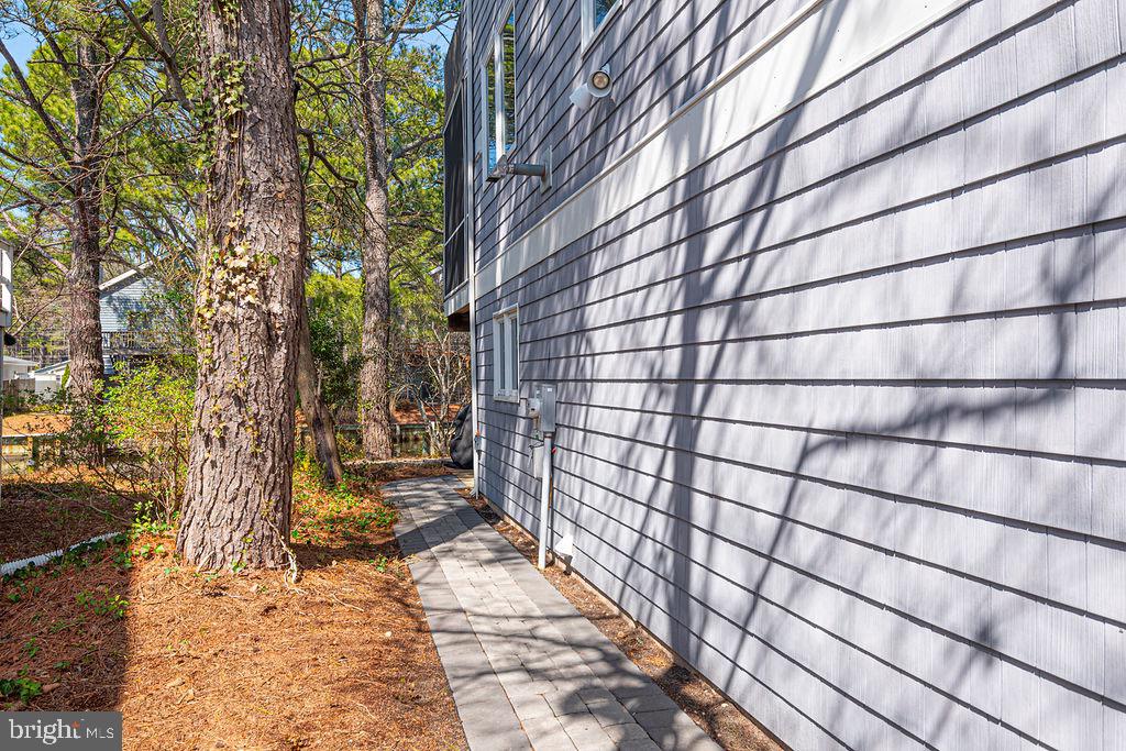 207 W 11TH STREET