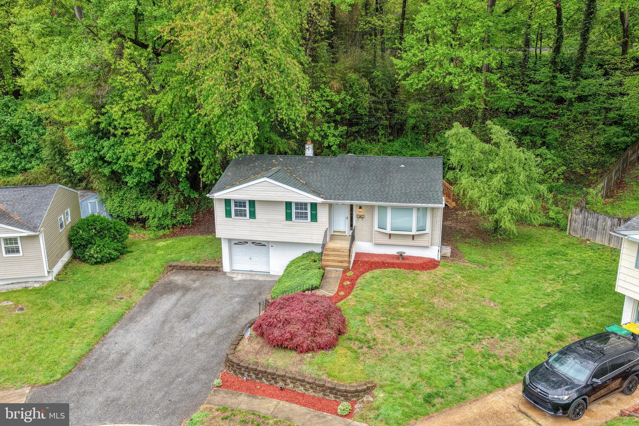 124 HILLDALE COURT