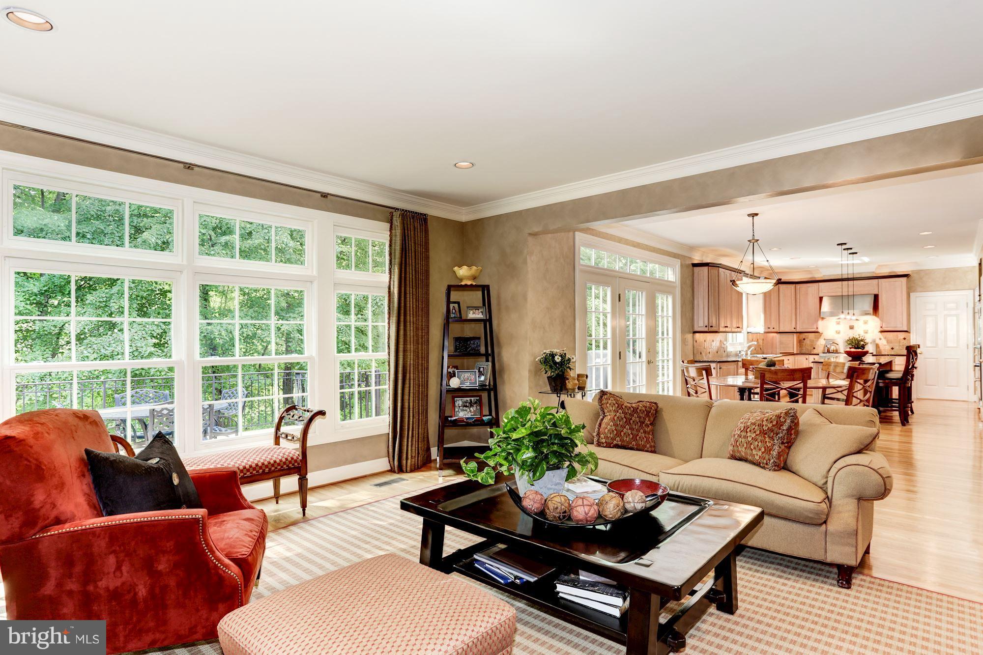 RIVER FALLS - Residential