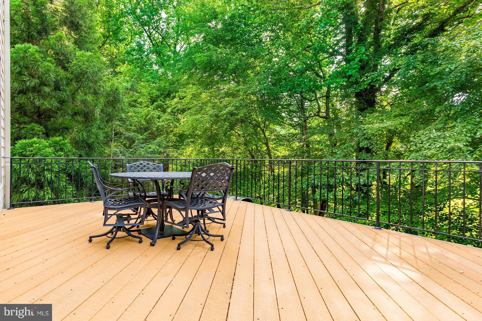 RIVER FALLS - Residential