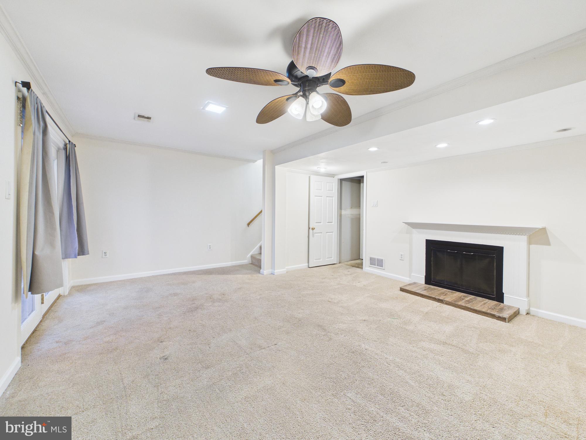 DALE CITY - Residential