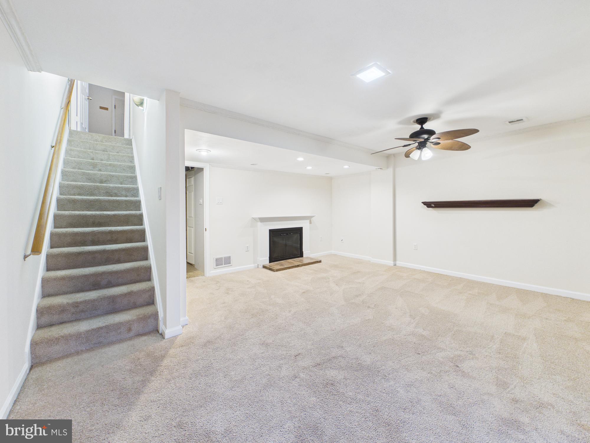 DALE CITY - Residential