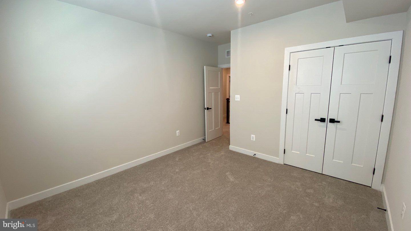 TOWN SQUARE ROW - Residential Lease