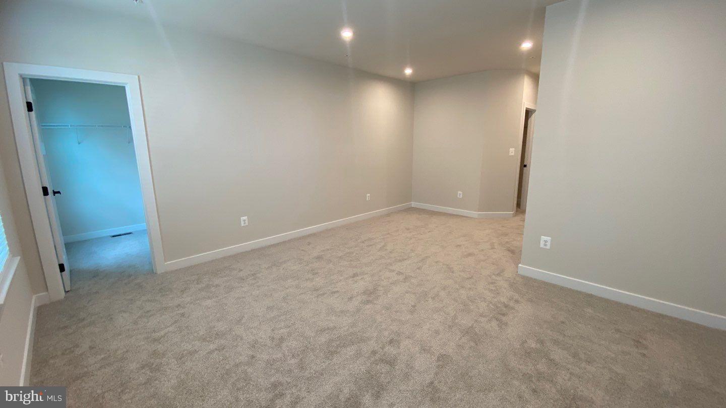 TOWN SQUARE ROW - Residential Lease