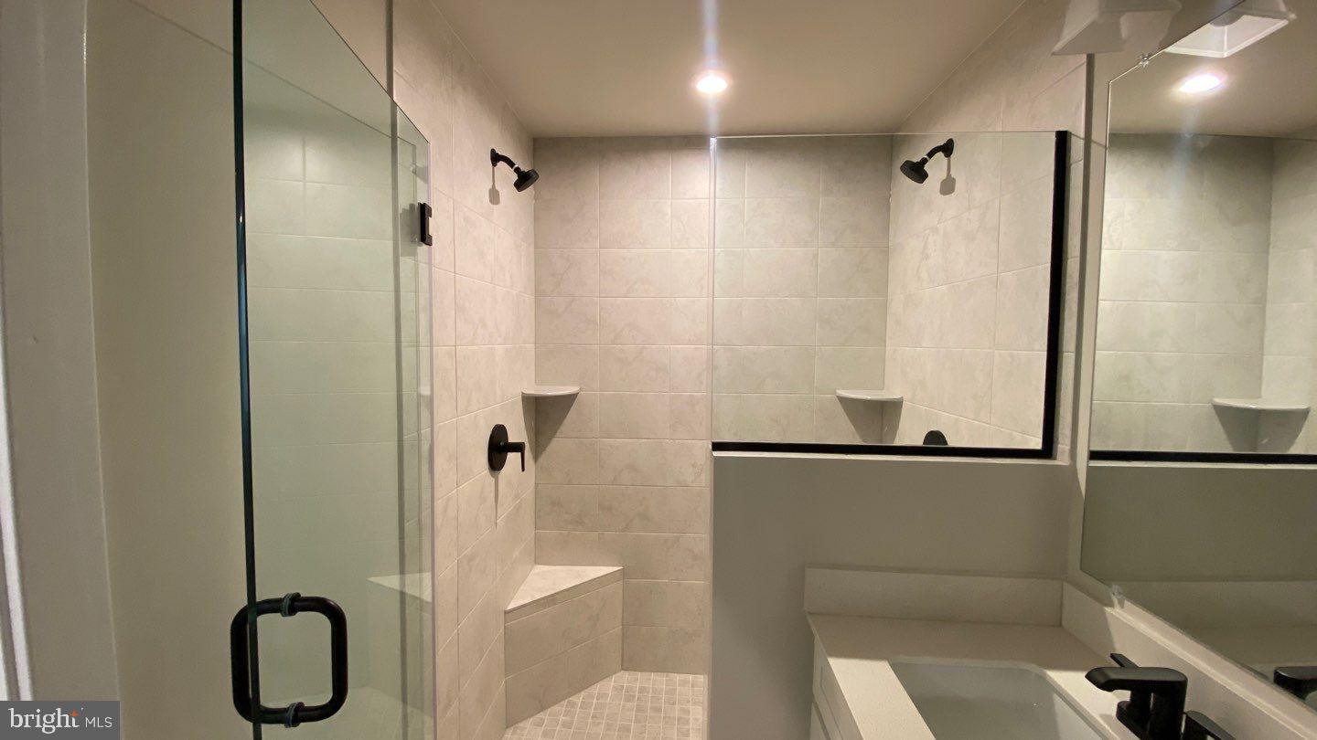 TOWN SQUARE ROW - Residential Lease