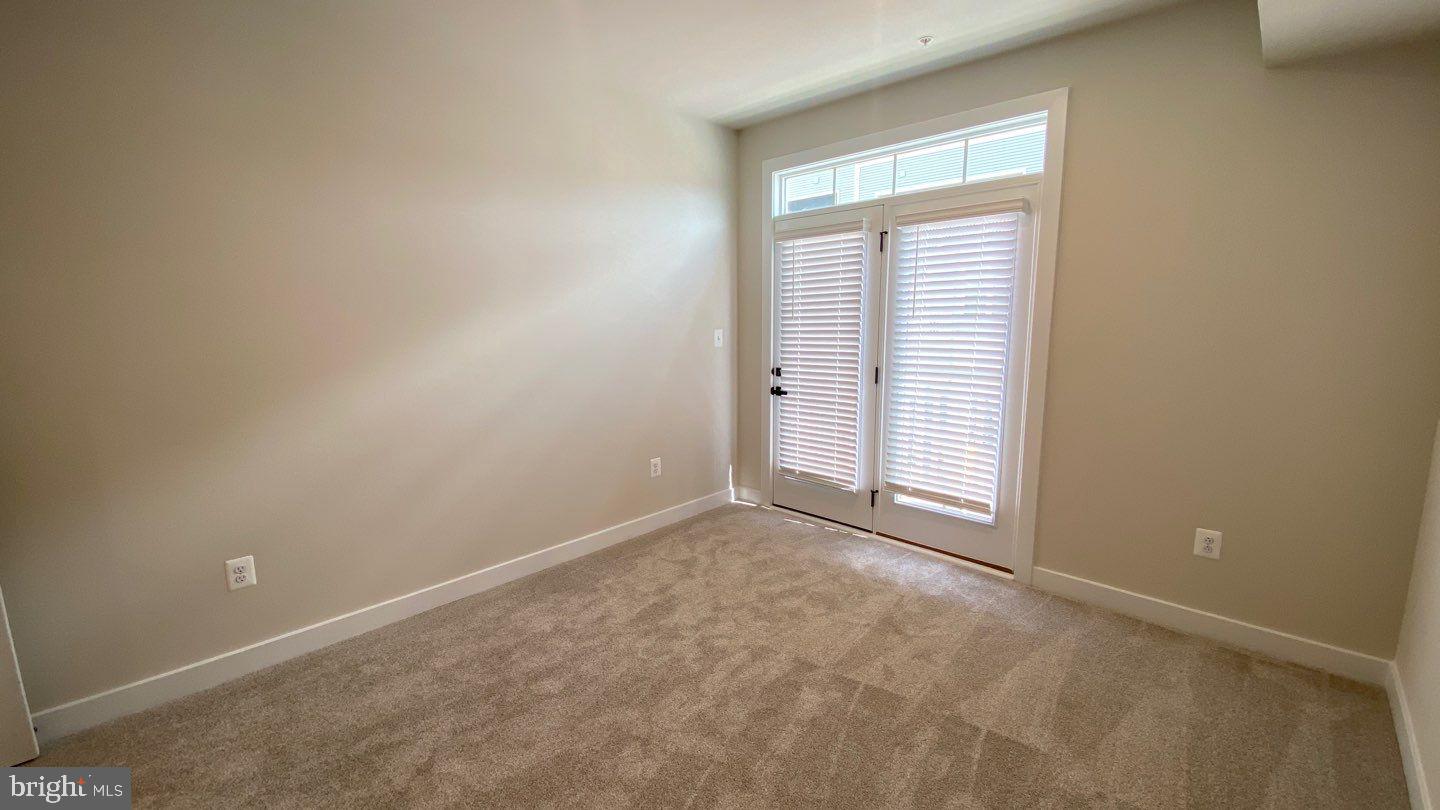 TOWN SQUARE ROW - Residential Lease