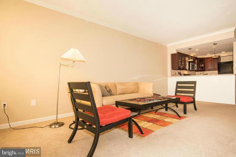 PENTHOUSE - Residential Lease