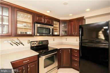 PENTHOUSE - Residential Lease