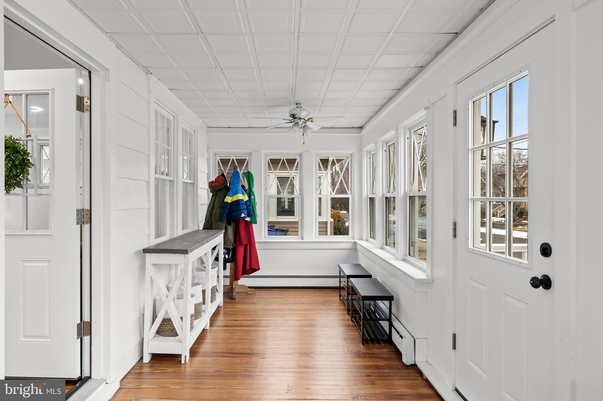 111 E OAKLAND AVENUE