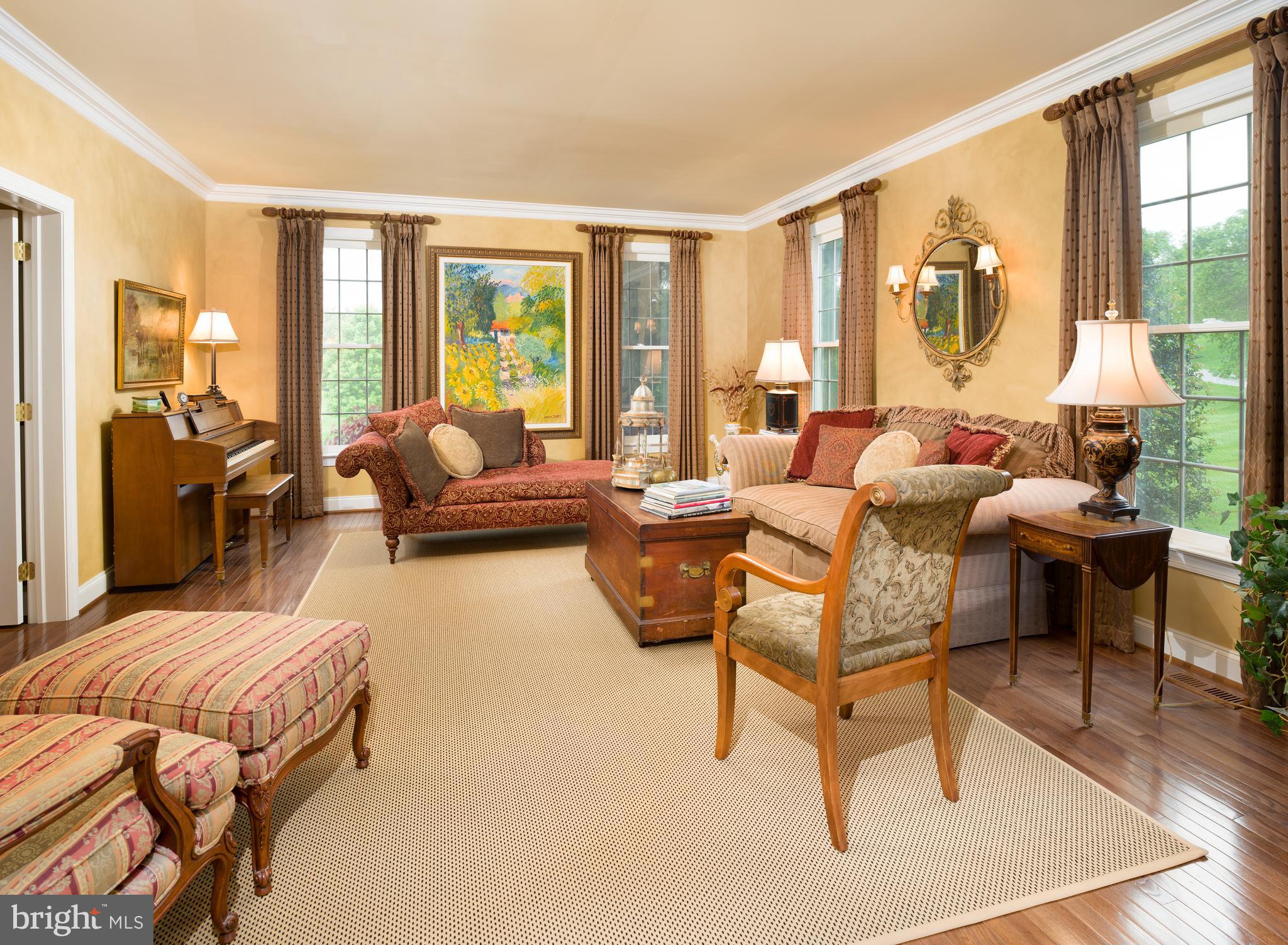 CHANTILLY FARM - Residential