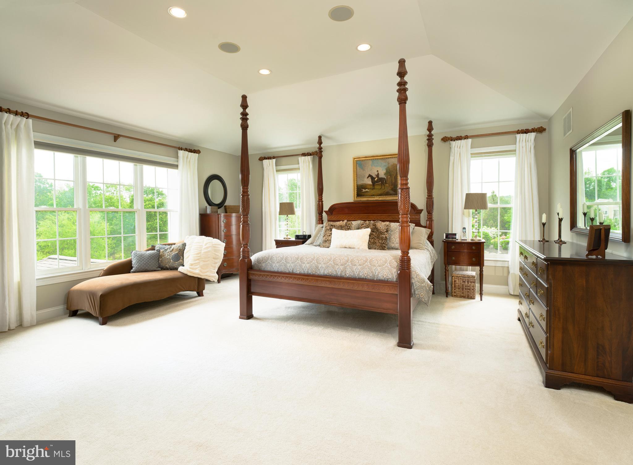 CHANTILLY FARM - Residential