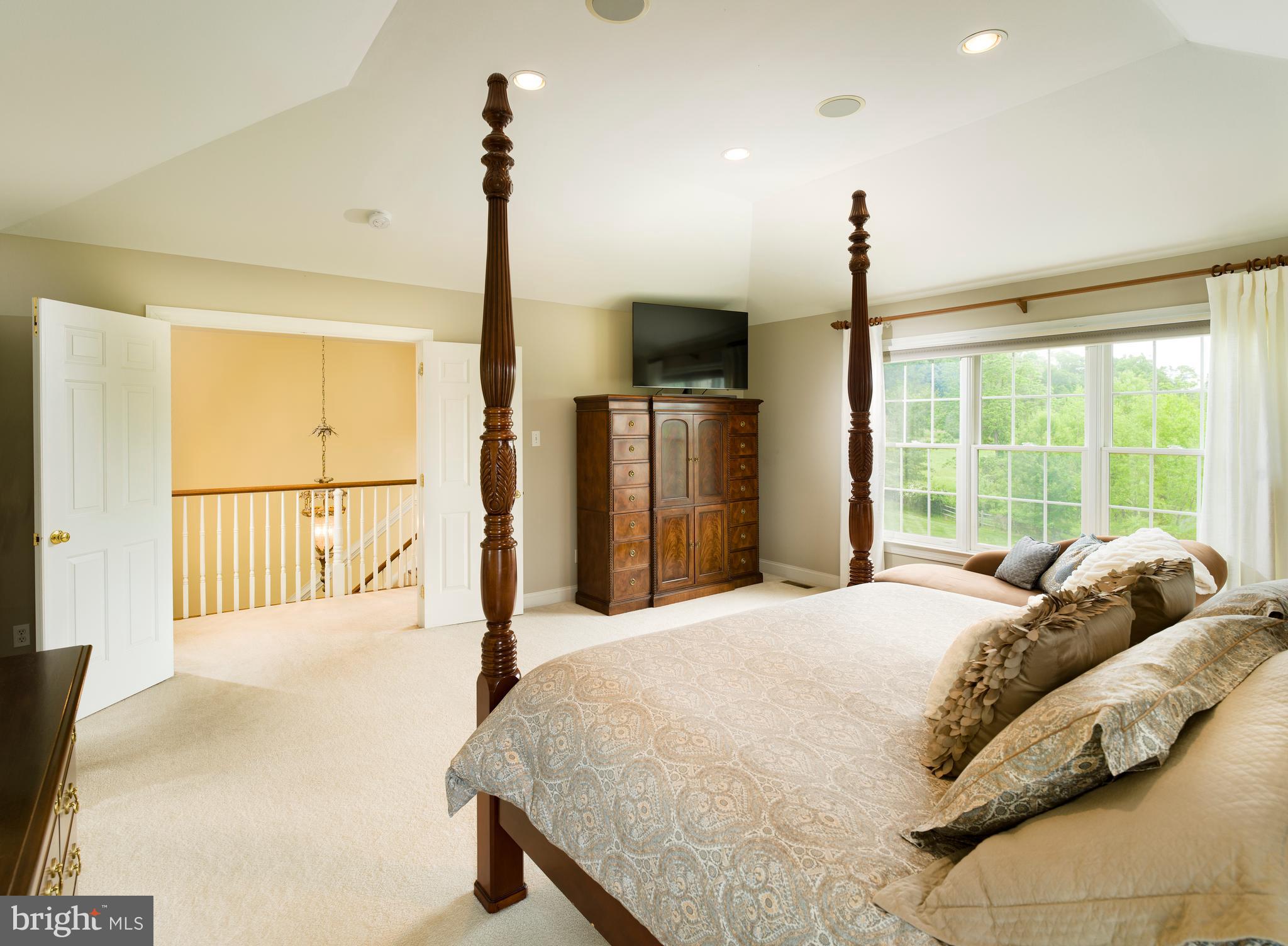 CHANTILLY FARM - Residential