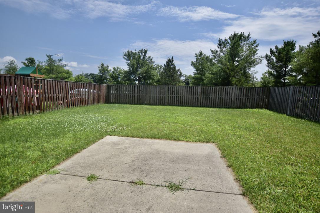 LAKELANDS AT EASTON - Residential