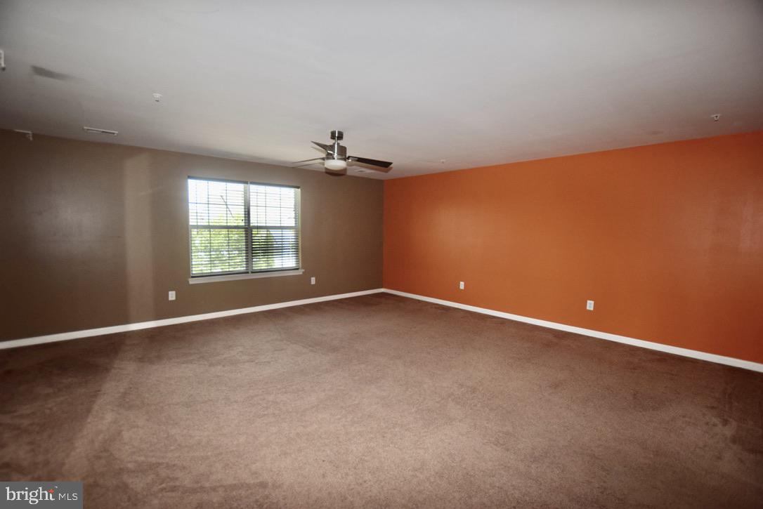 LAKELANDS AT EASTON - Residential