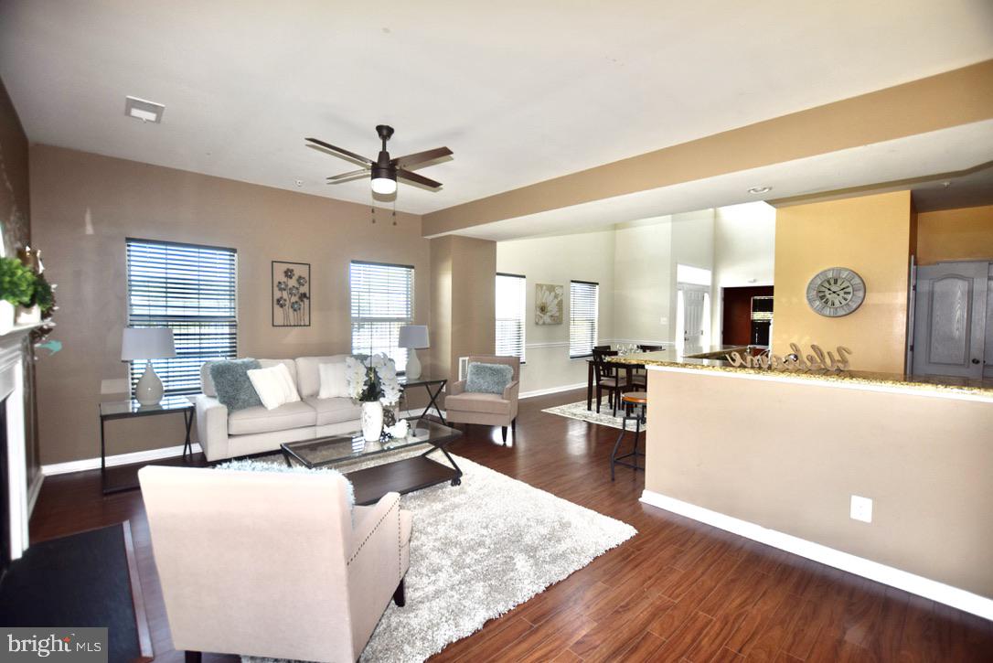 LAKELANDS AT EASTON - Residential