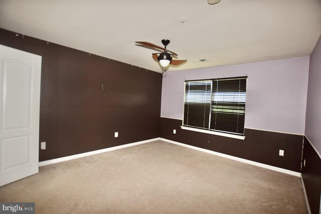 LAKELANDS AT EASTON - Residential