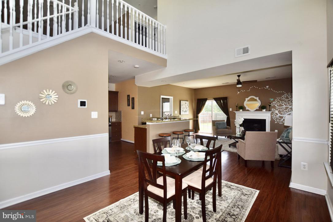 LAKELANDS AT EASTON - Residential