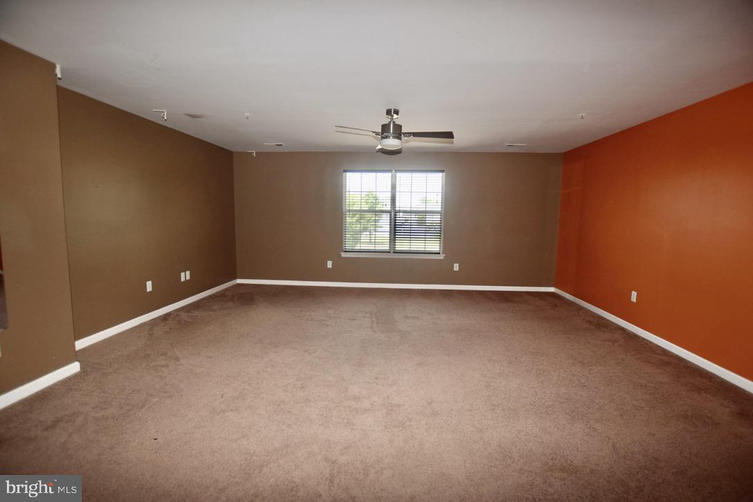 LAKELANDS AT EASTON - Residential