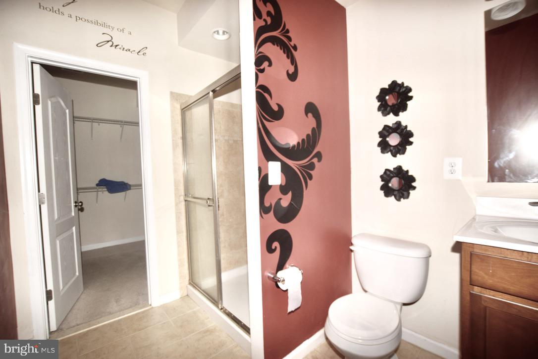 LAKELANDS AT EASTON - Residential