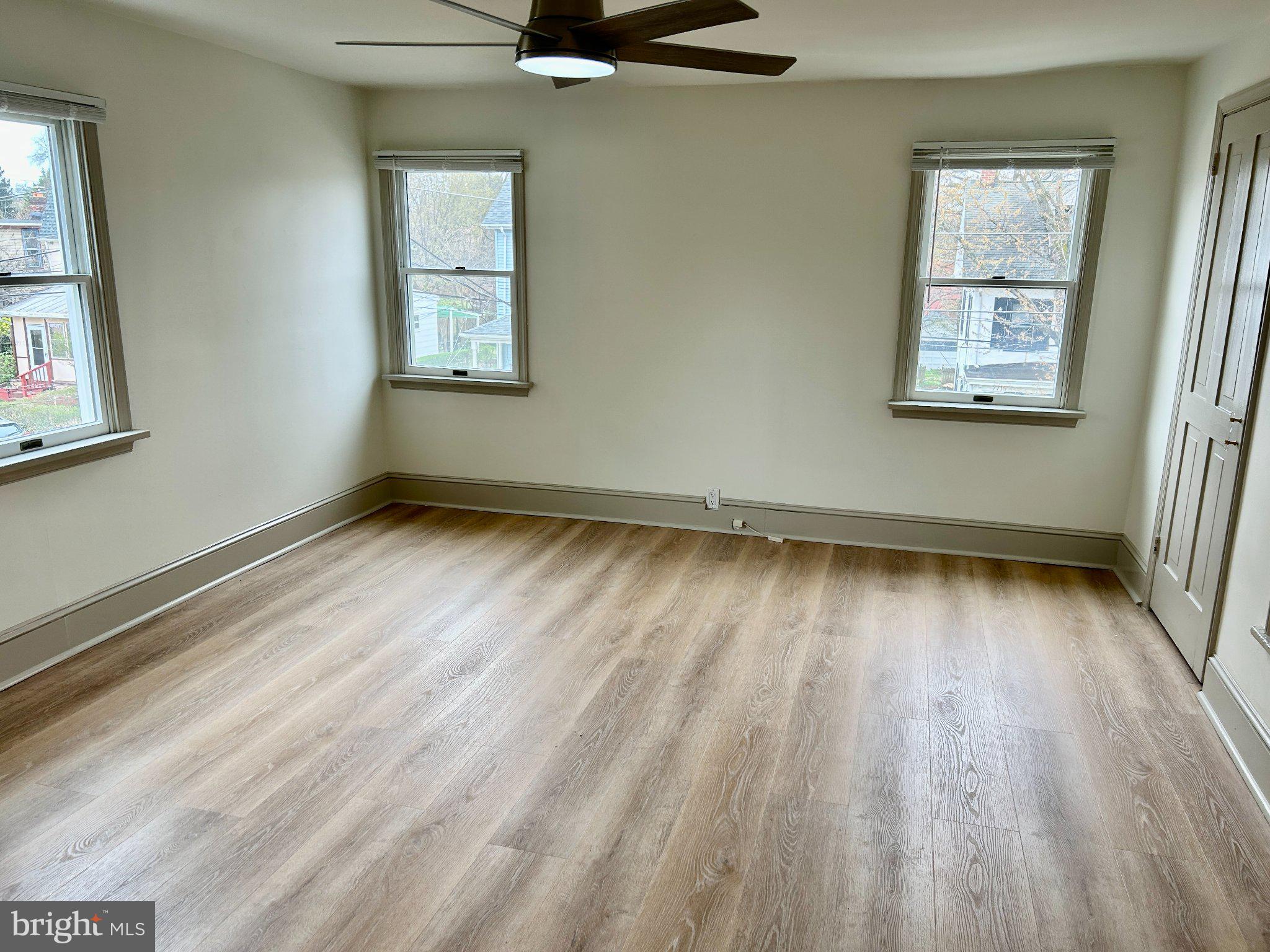 ELKINS PARK - Residential