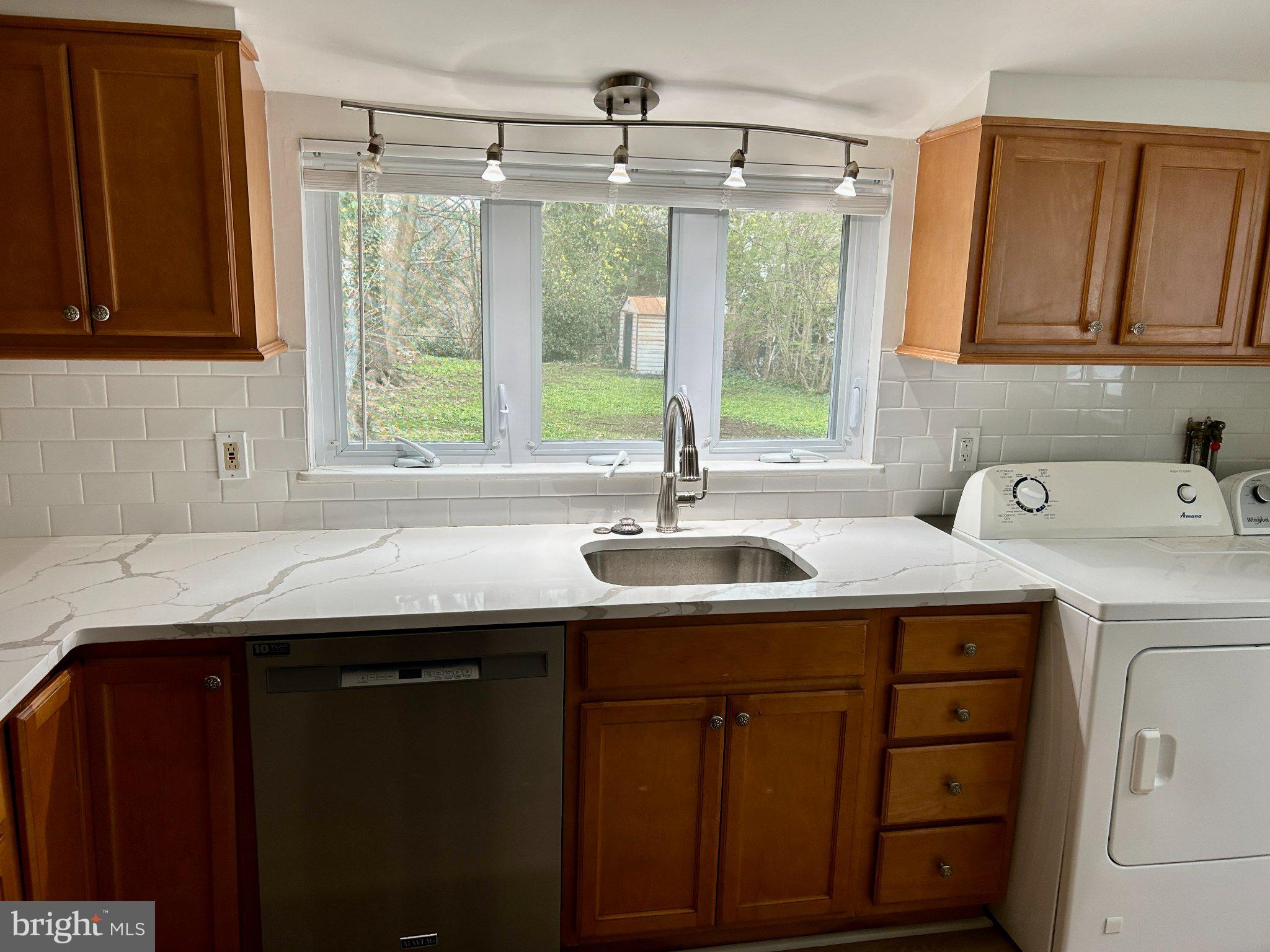 ELKINS PARK - Residential