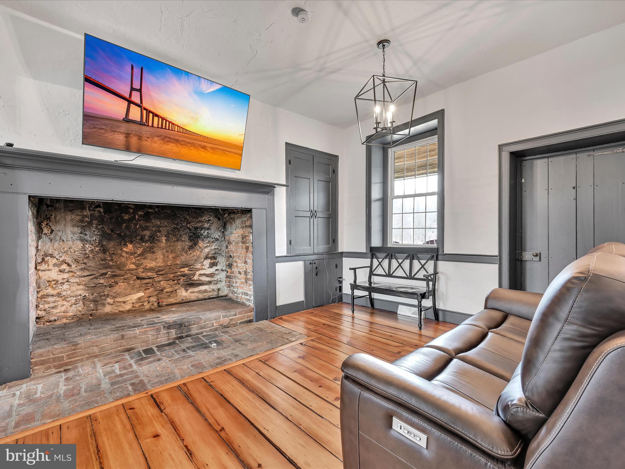 LOWER WINDSOR TWP - Residential