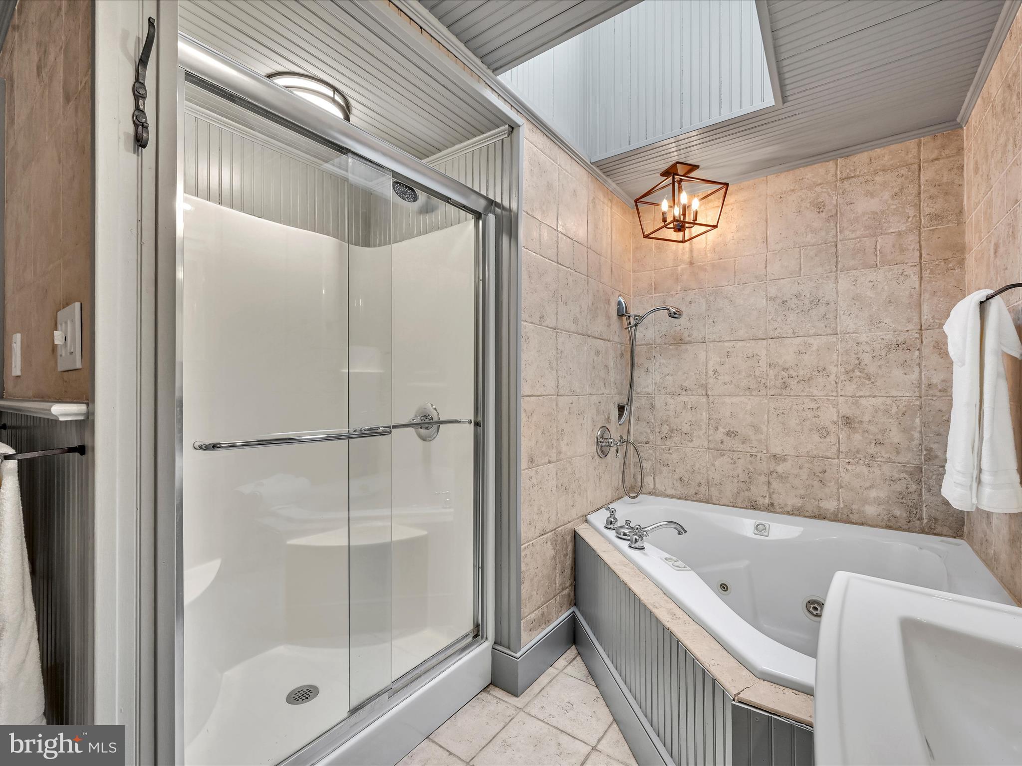 LOWER WINDSOR TWP - Residential