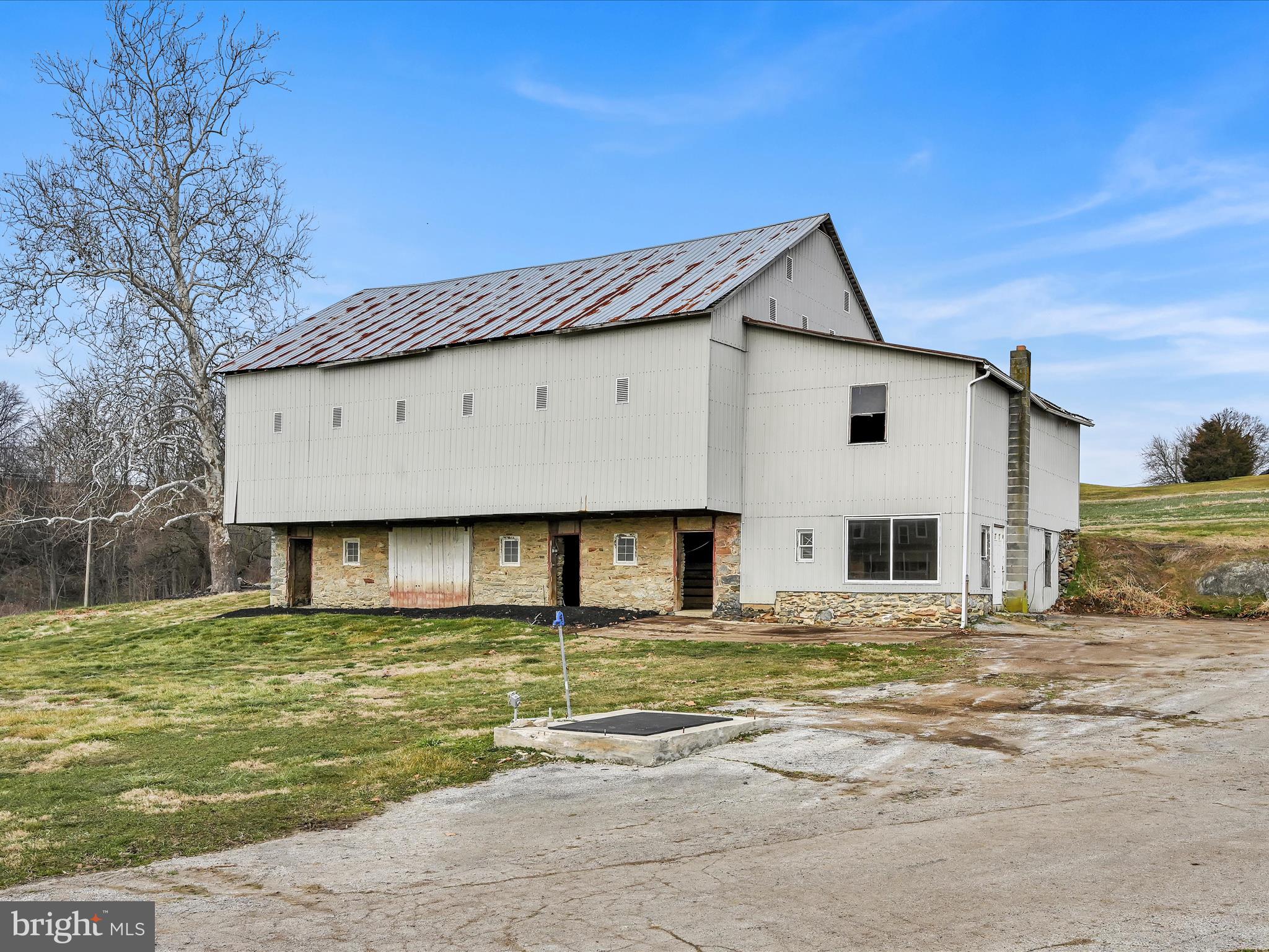 LOWER WINDSOR TWP - Residential