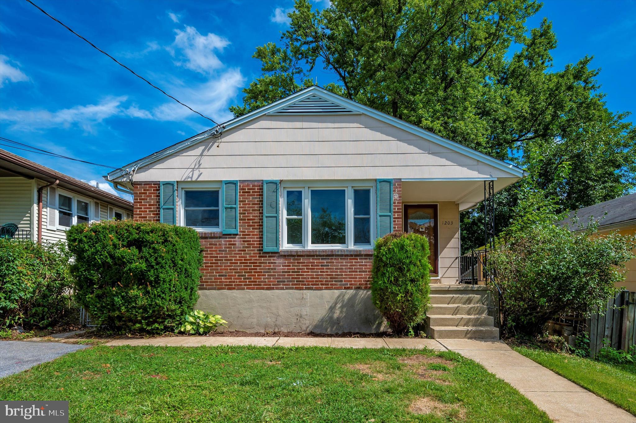 CATONSVILLE MANOR - Residential