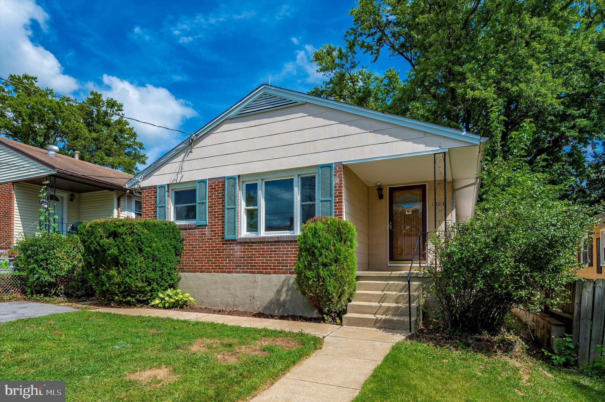 CATONSVILLE MANOR - Residential