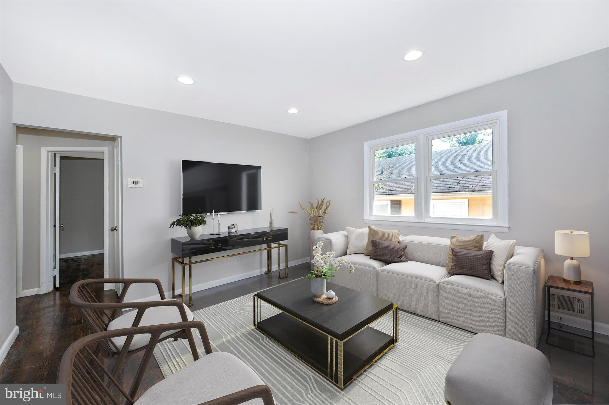 CATONSVILLE MANOR - Residential