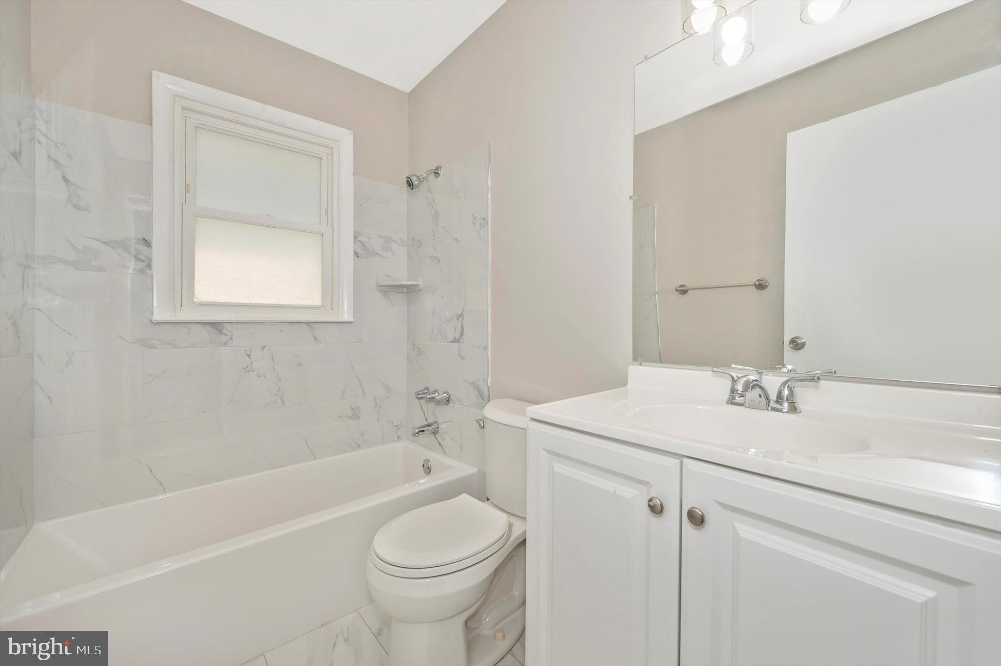 CATONSVILLE MANOR - Residential