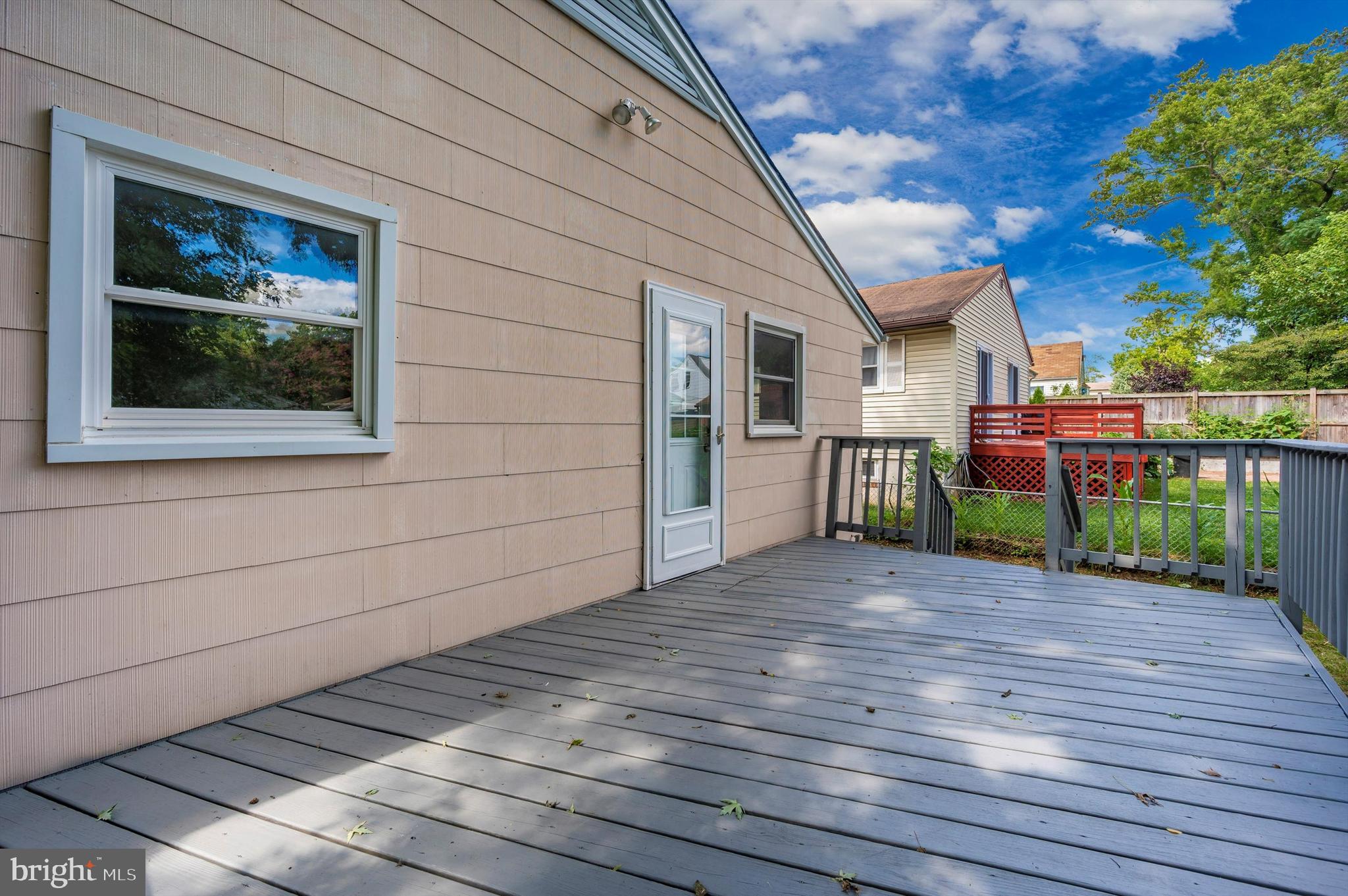 CATONSVILLE MANOR - Residential