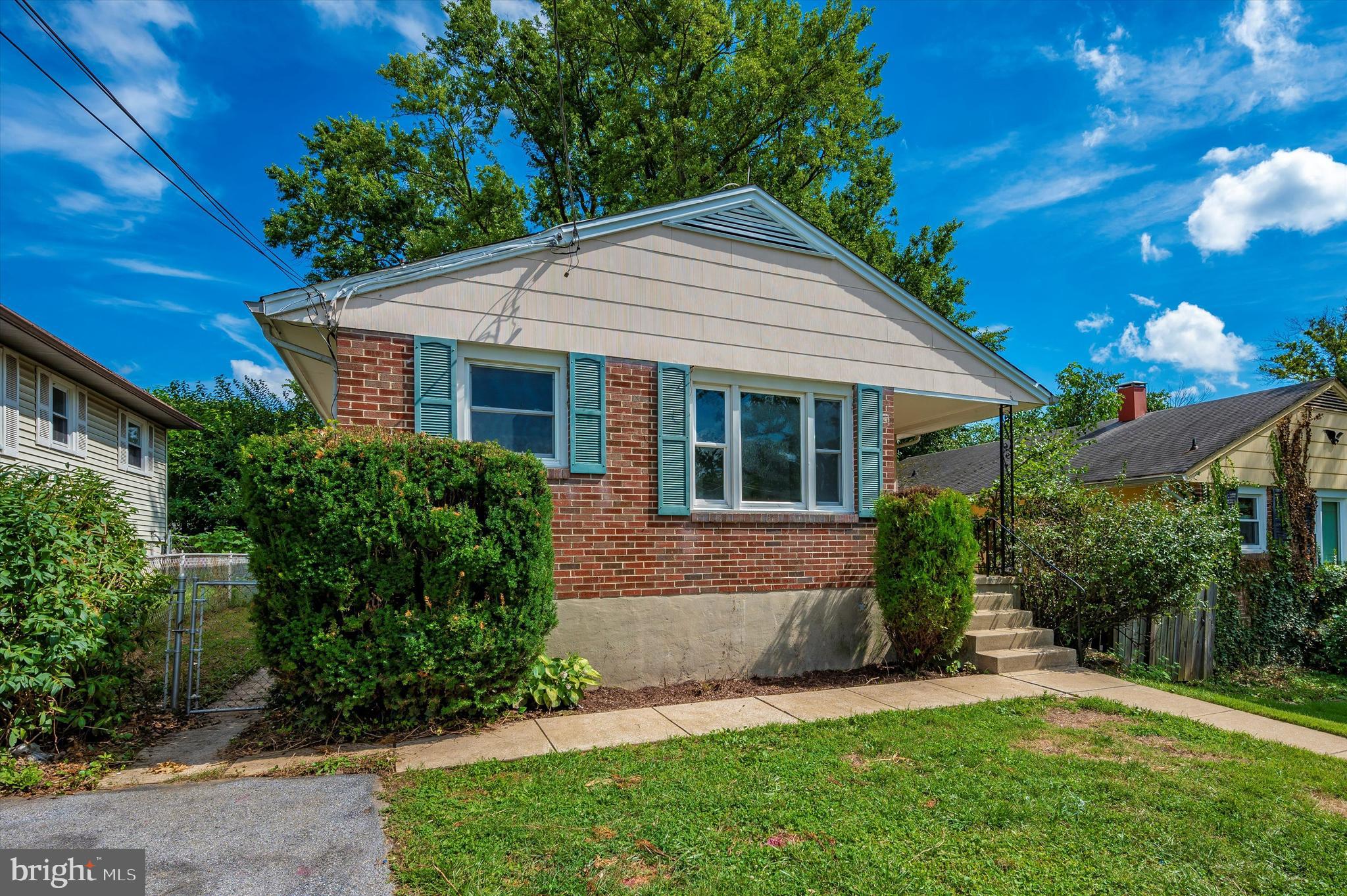 CATONSVILLE MANOR - Residential