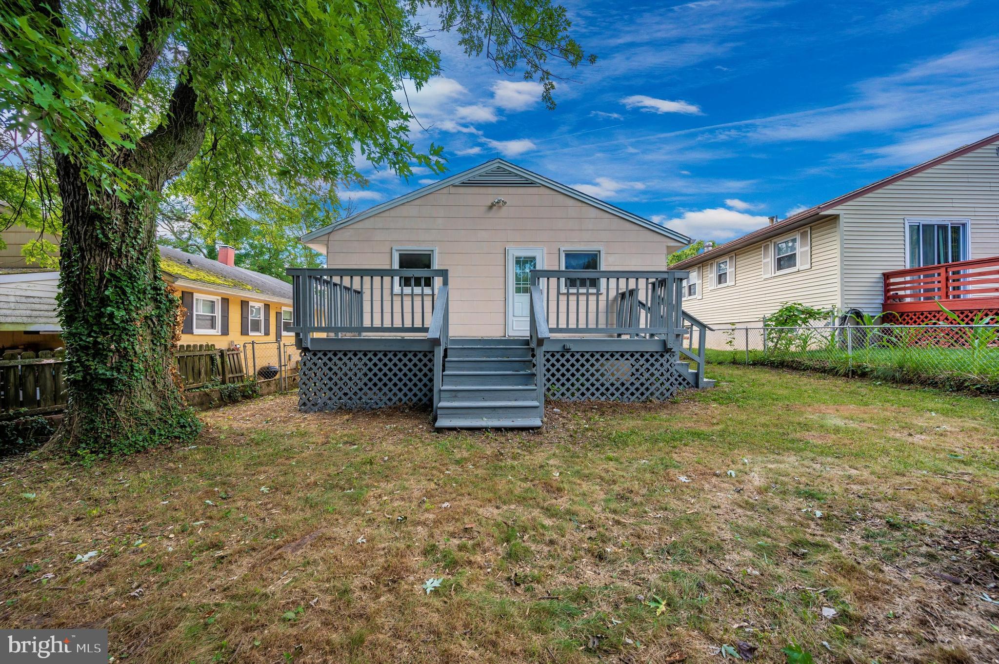 CATONSVILLE MANOR - Residential