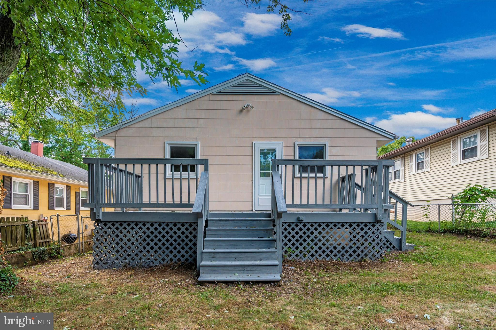 CATONSVILLE MANOR - Residential