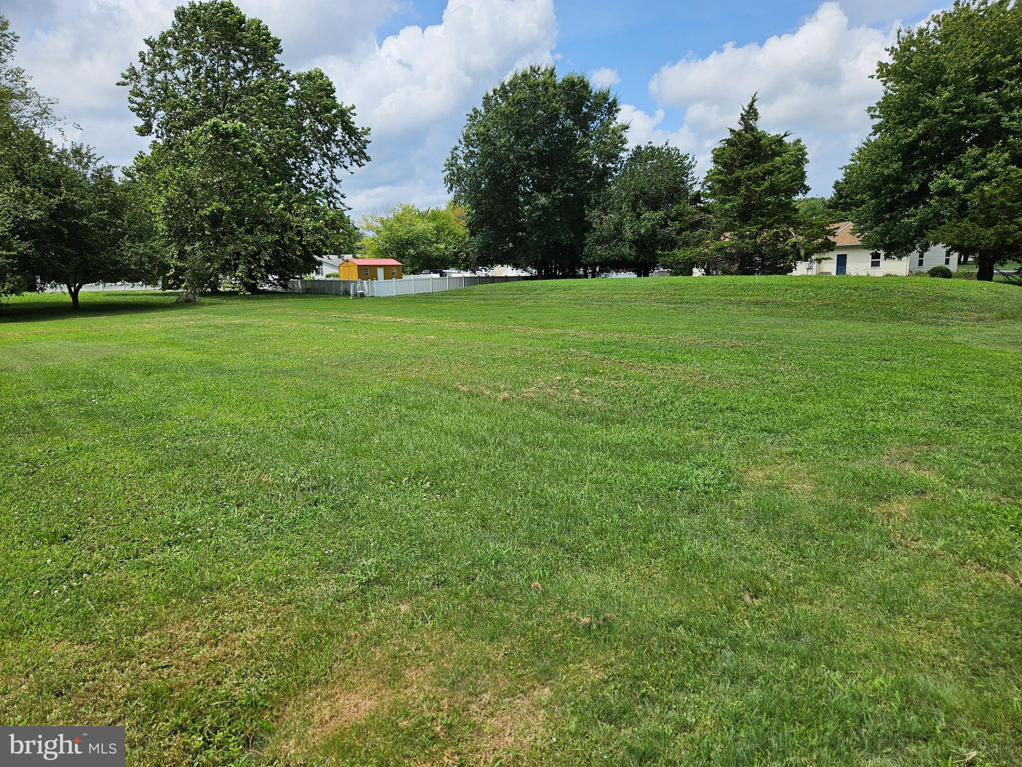 204 E GEMINI LANE