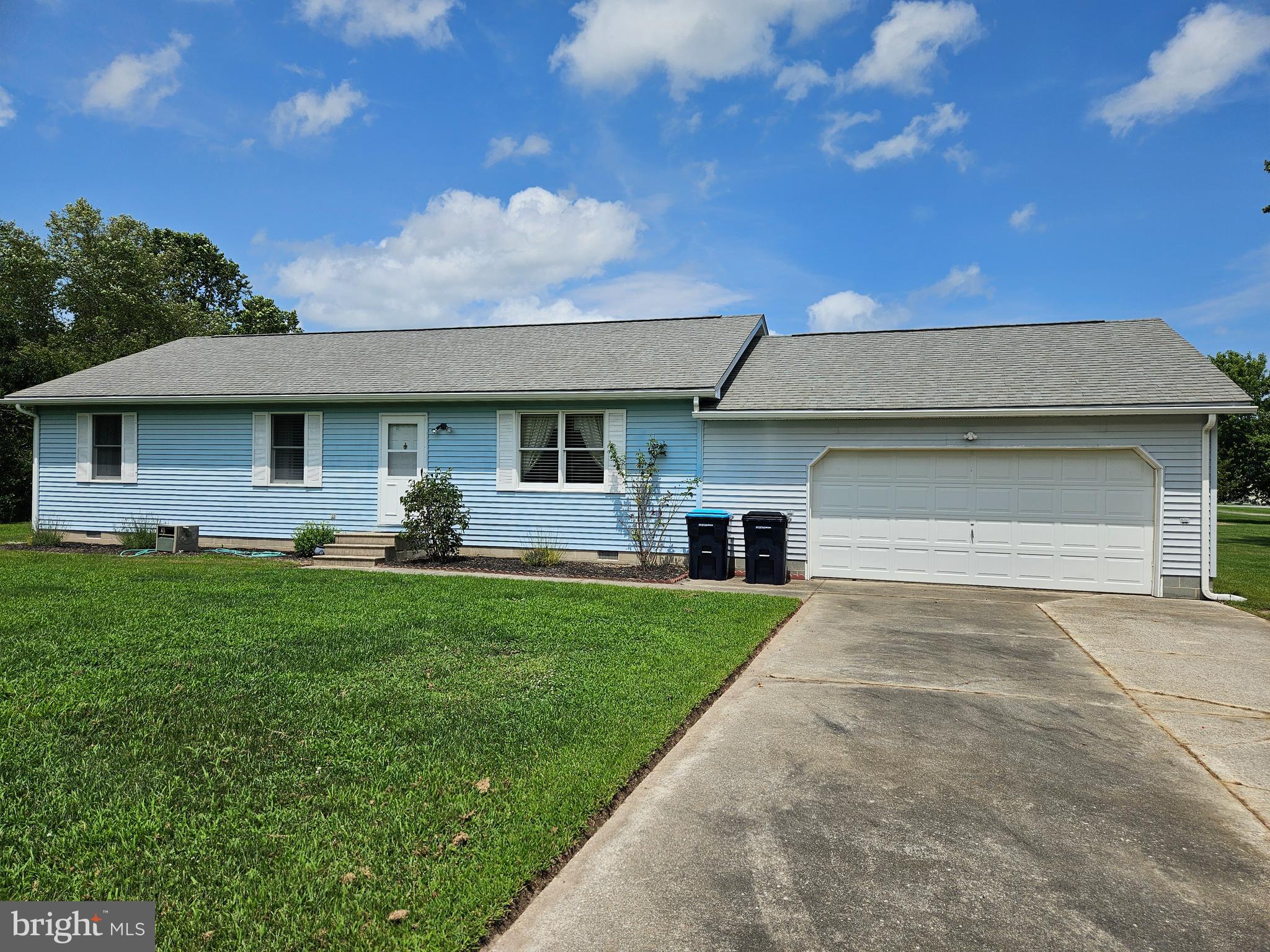 204 E GEMINI LANE