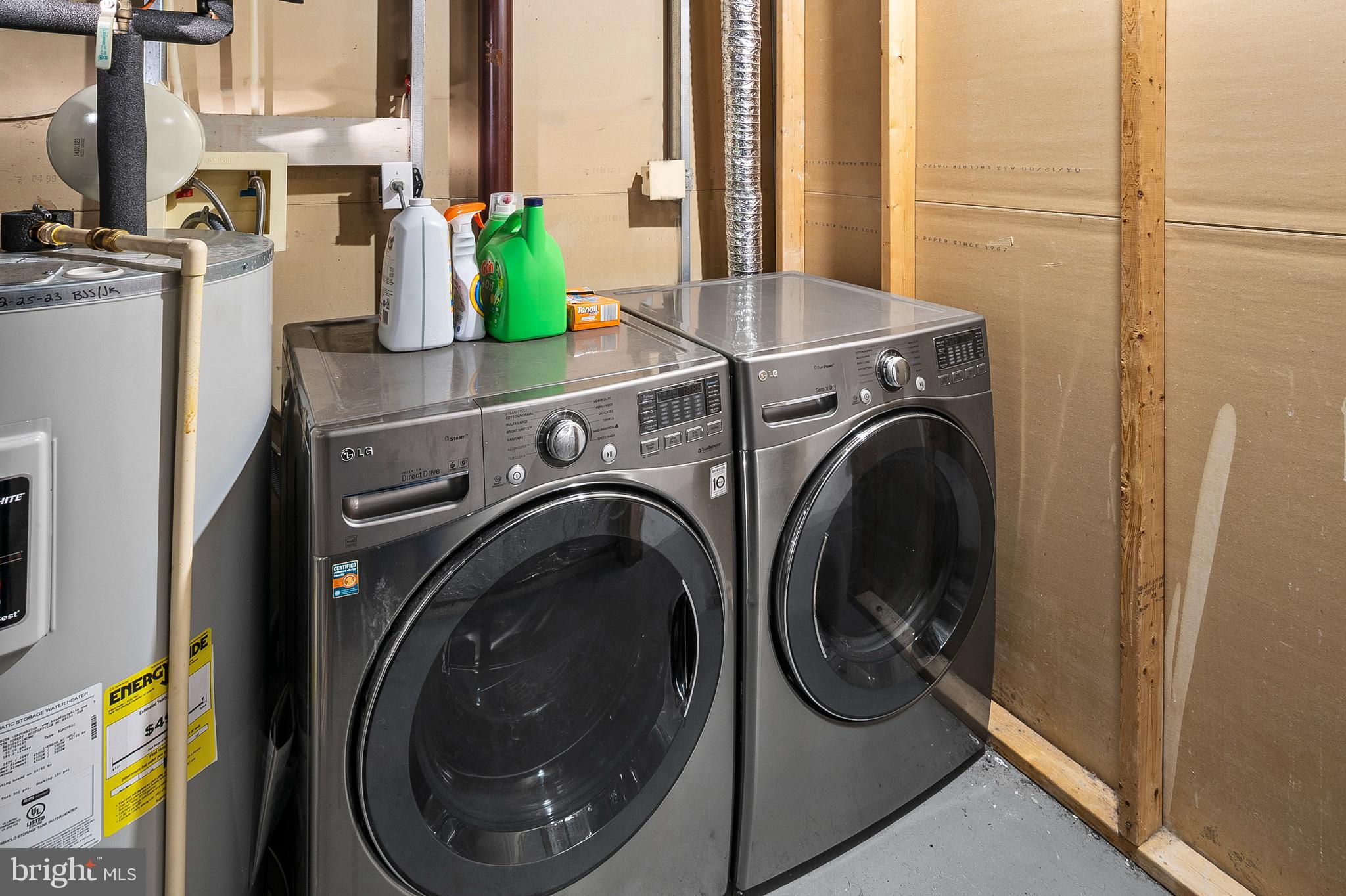 NEW COLONY VILLAGE - Residential