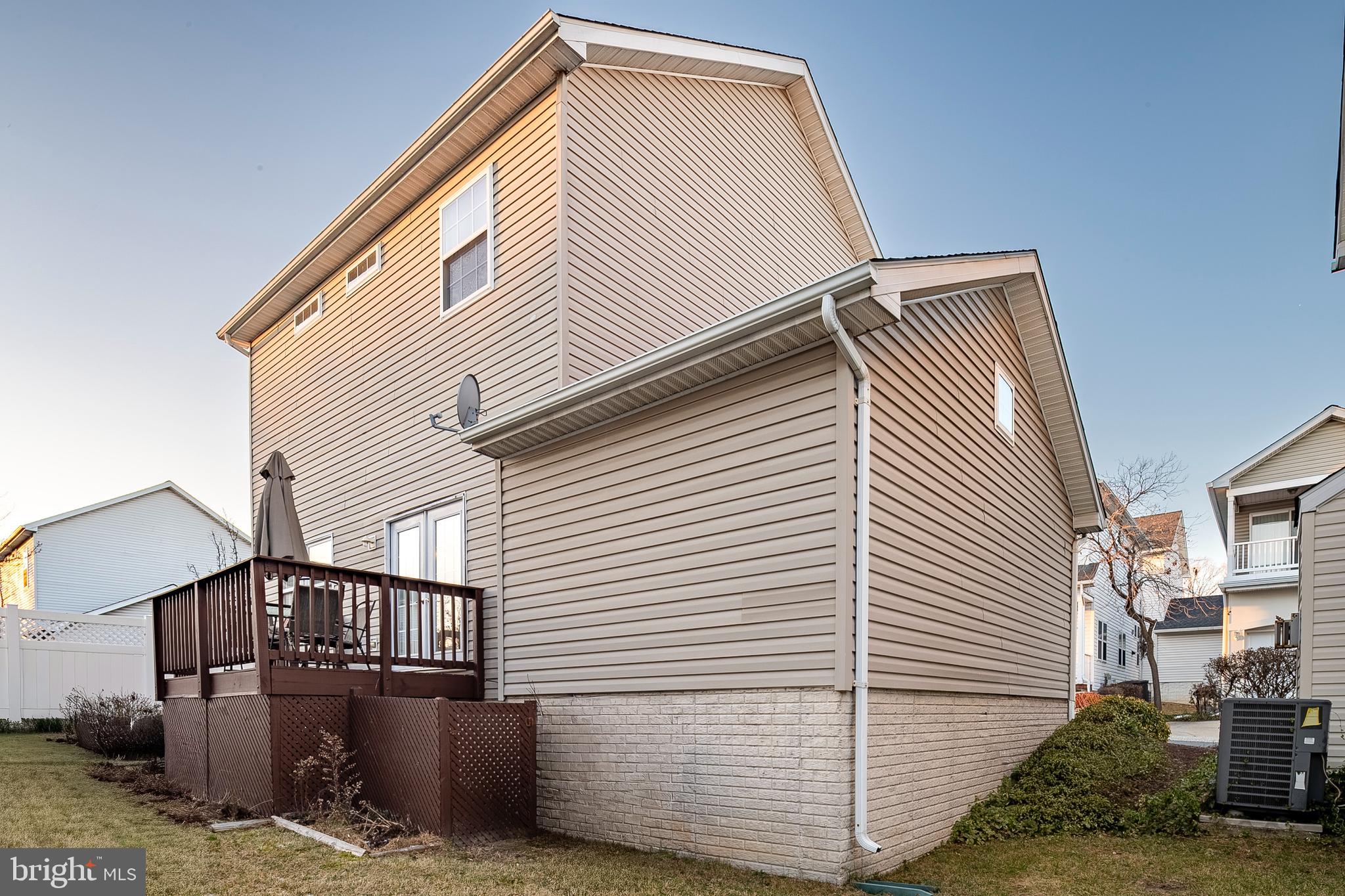 NEW COLONY VILLAGE - Residential