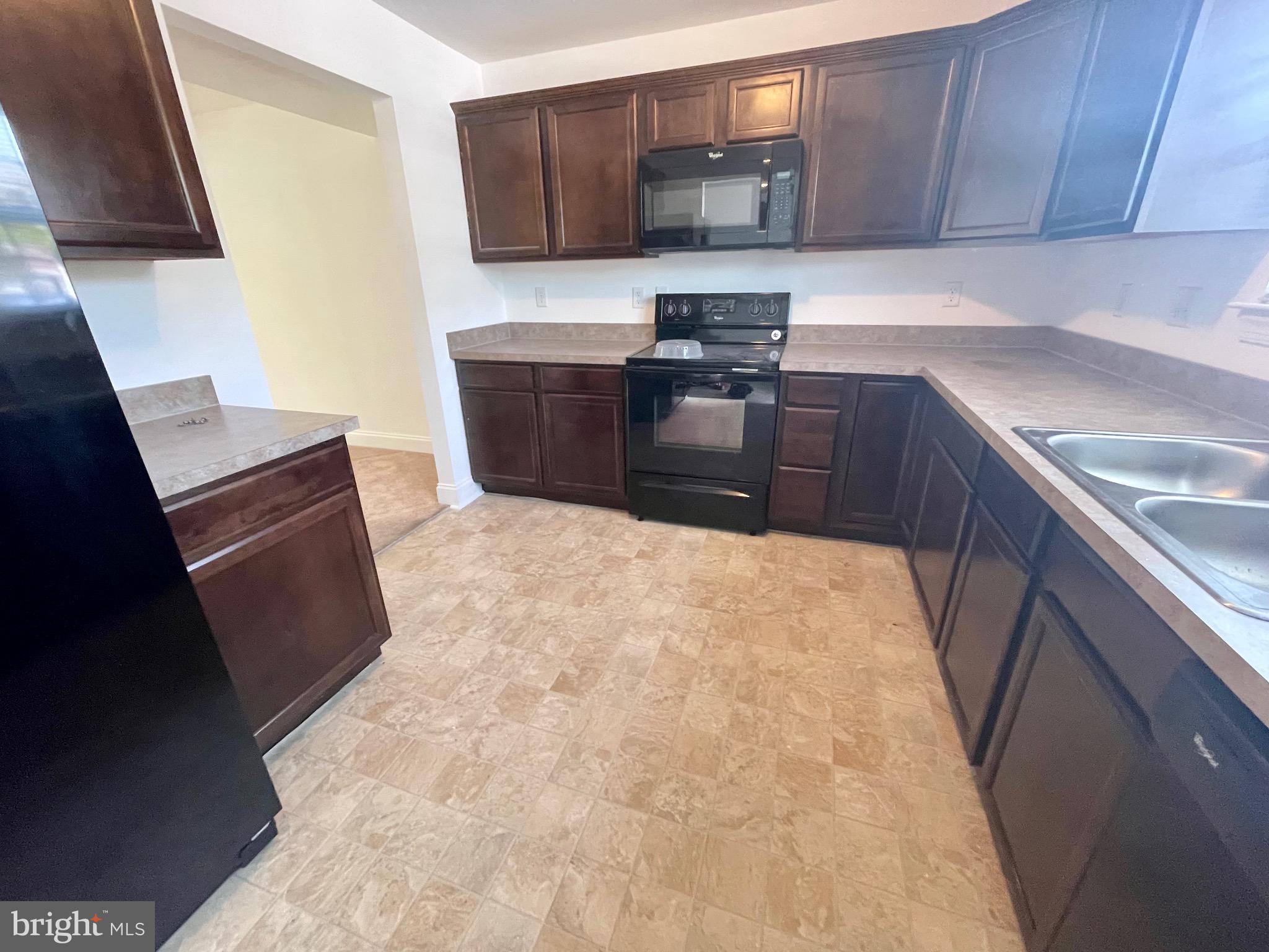 CATTAIL CROSSING - Residential Lease