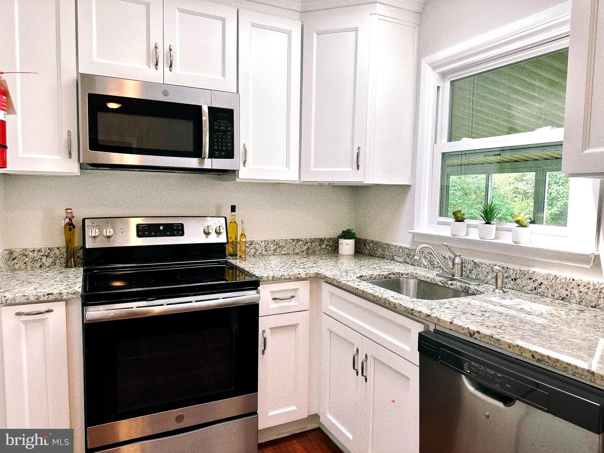 KINGS COLONY - Residential Lease