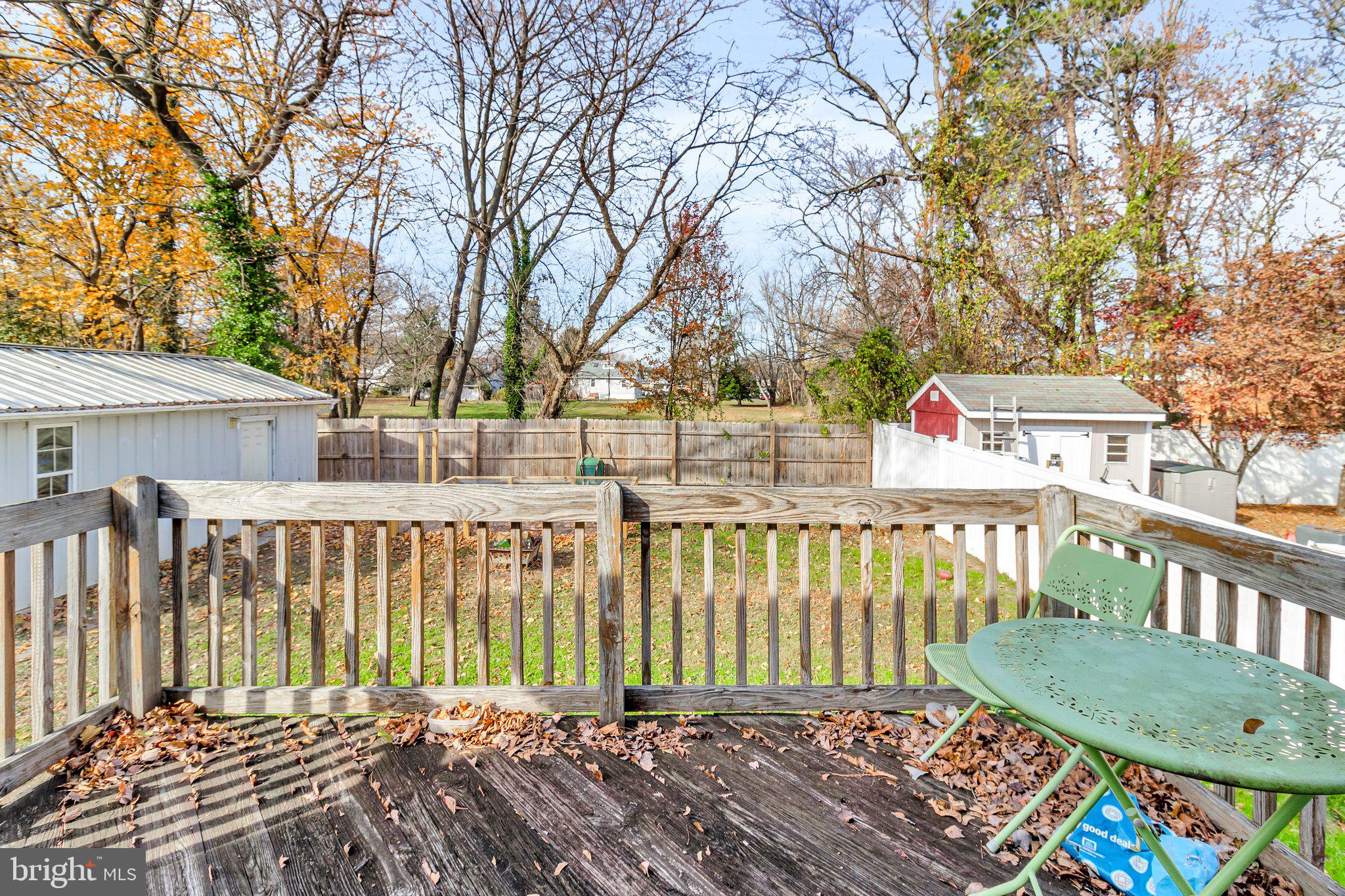 MIDDLE RIVER - Residential