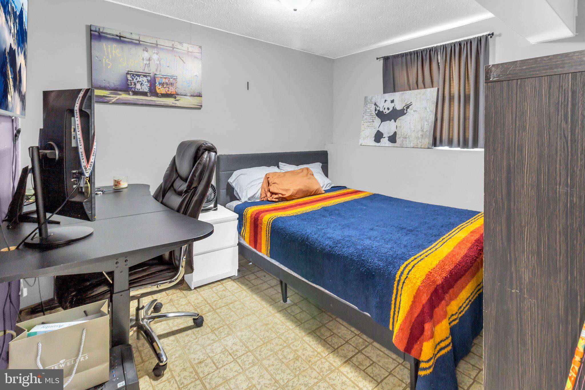 MIDDLE RIVER - Residential