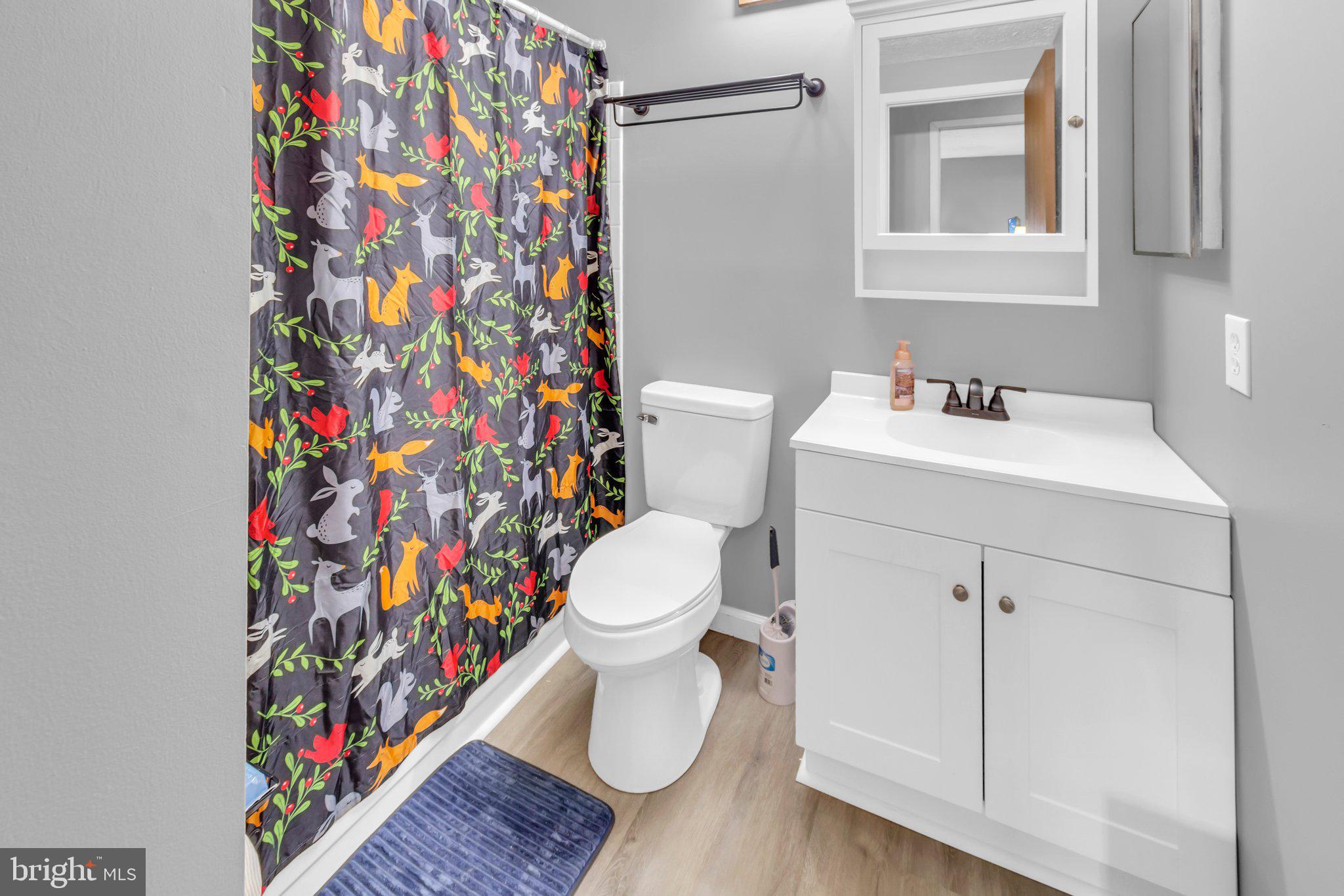 MIDDLE RIVER - Residential